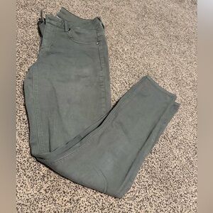 Stylish Women's Jeans in Green